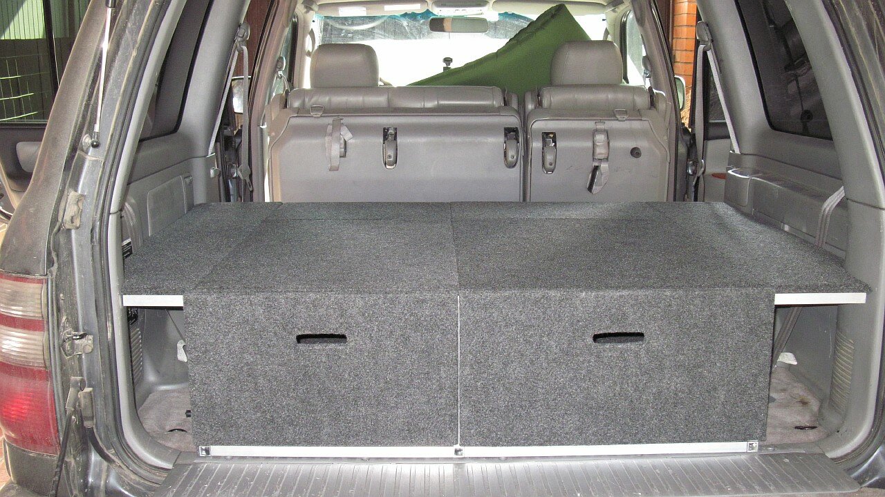 Кожаная сумка-органайзер в багажник автомобиля (размер M - 30x30x45см)